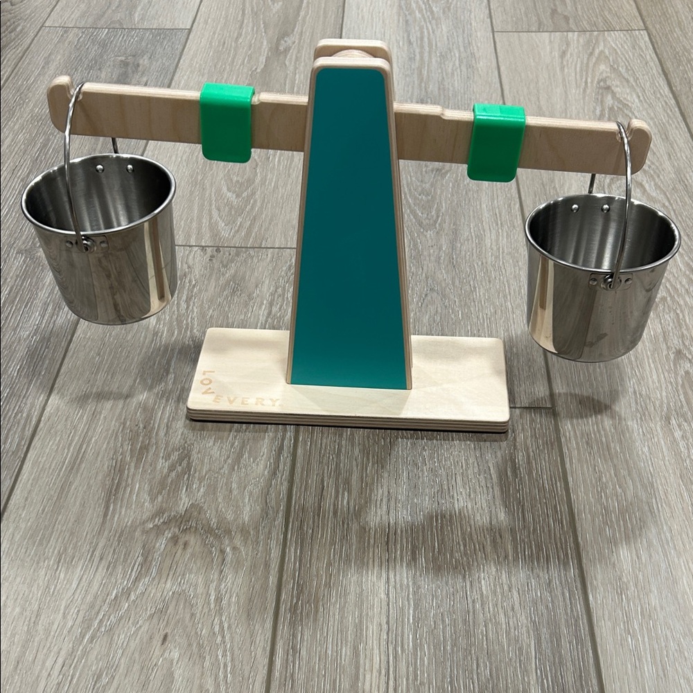 Lovevery Scale Every Which Weigh Scale & Pails